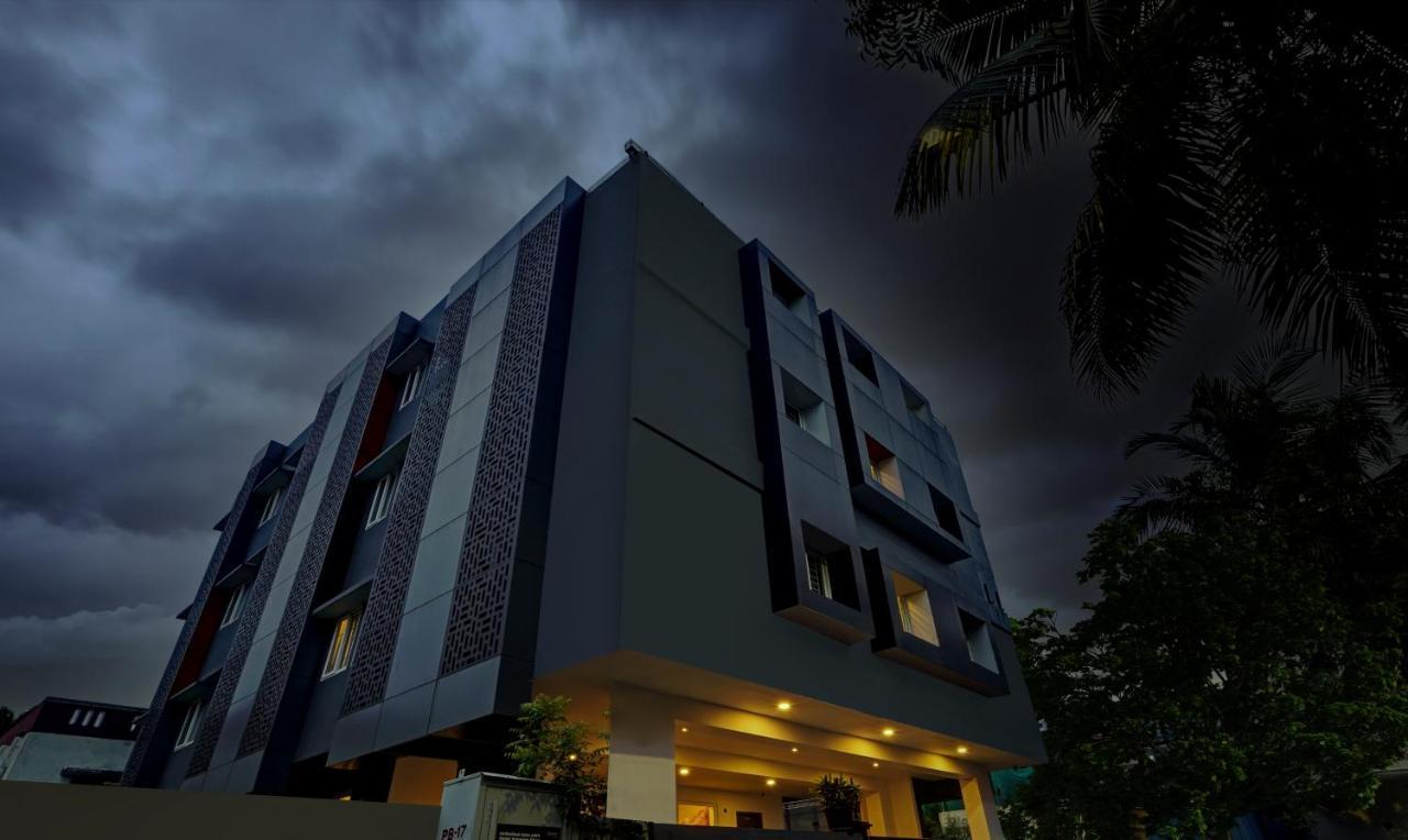 Upar Hotels Thoraipakkam, Omr Chennai Exterior photo